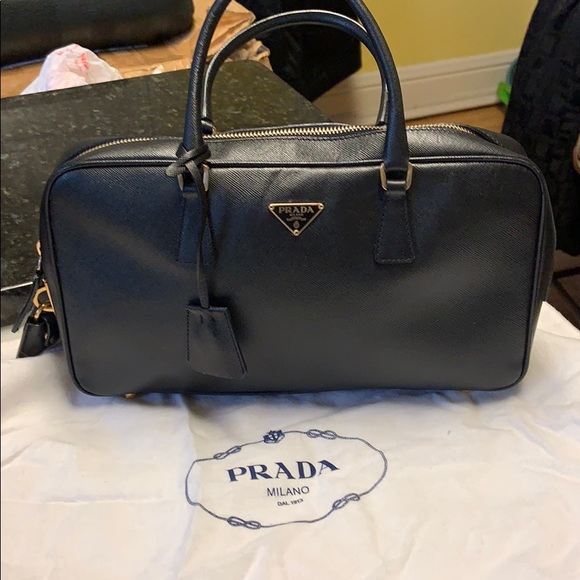 poshmark prada